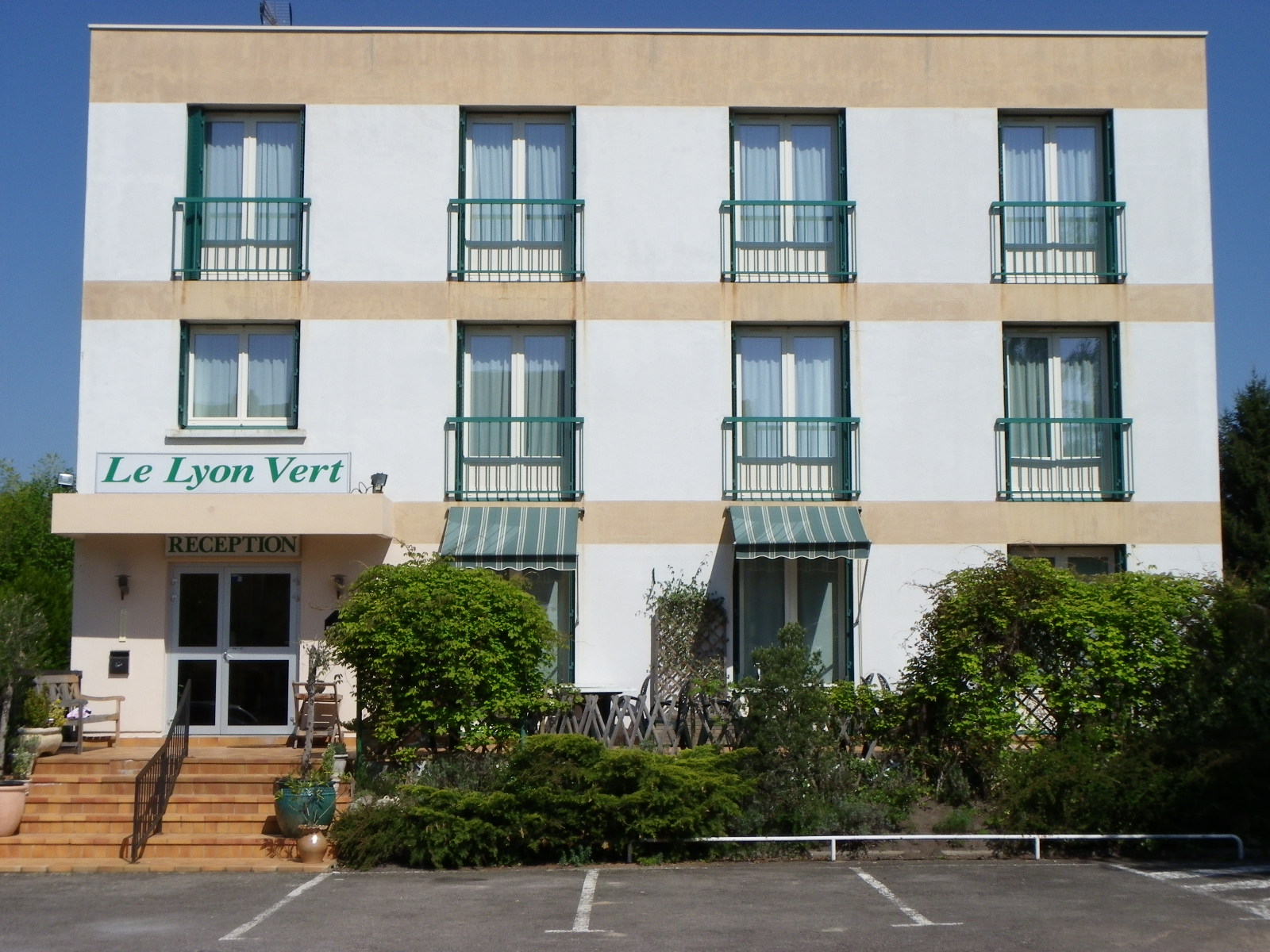 HOTEL LE LYON VERT
