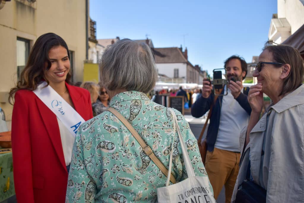 Miss Allier 2026 : Lina Berthelier a choisi Commentry, sa ville d’origine, pour sa toute première sortie officielle